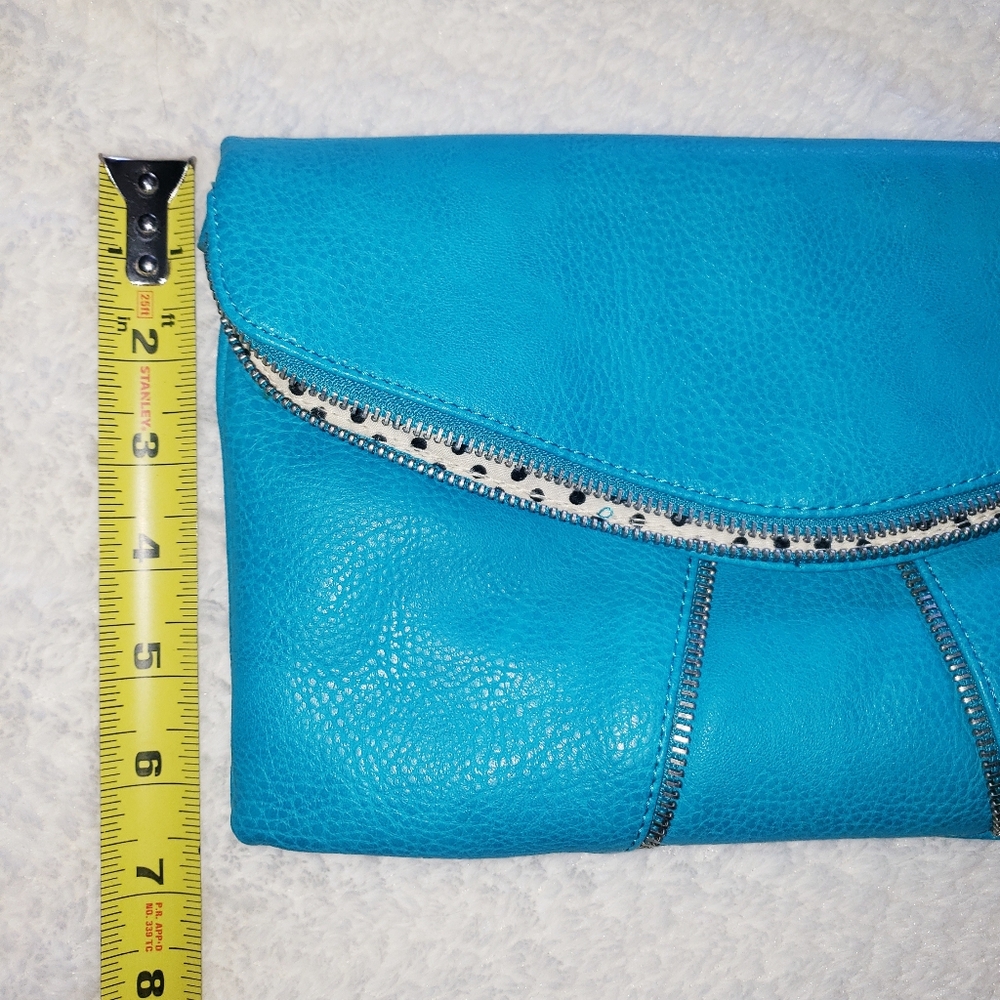 B Blue Clutch - Picture 5 of 12